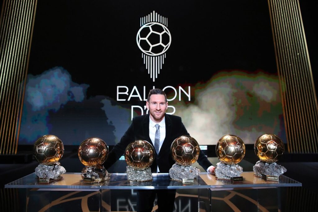 Messi là cầu thủ giành được nhiều danh hiệu cá nhân cao quý nhất trong lịch sử