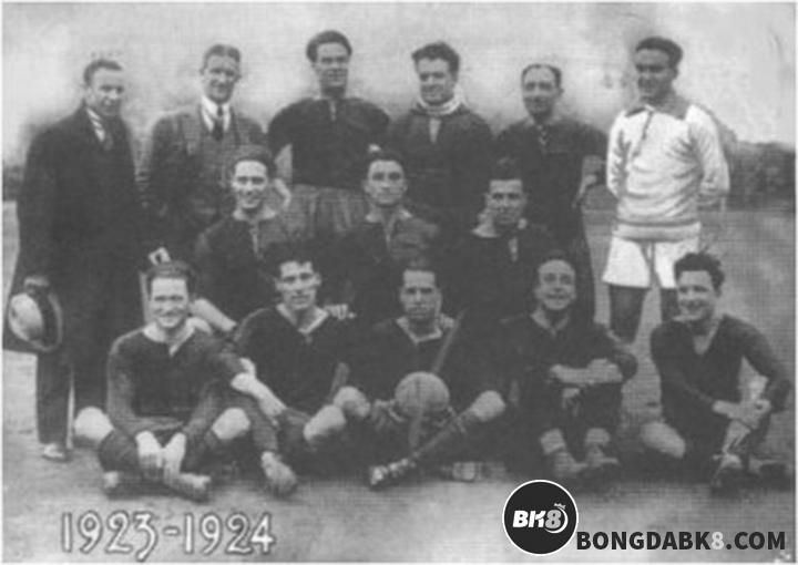 Đội bóng Genoa 1923-1924.