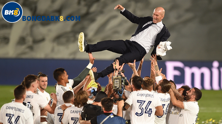 Trở thành huấn luyện viên, Zidane đã dẫn dắt đội bóng Real gặt hái nhiều thành công rực rỡ