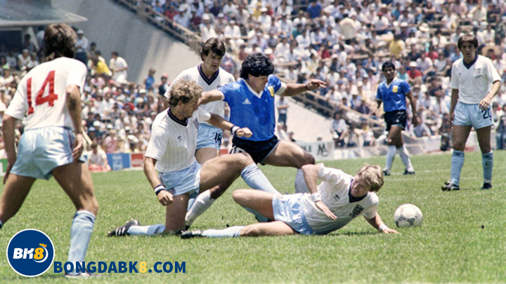 Bàn thắng thế kỷ giúp Maradona thắng 2-0 trước đội tuyển Anh năm 1986