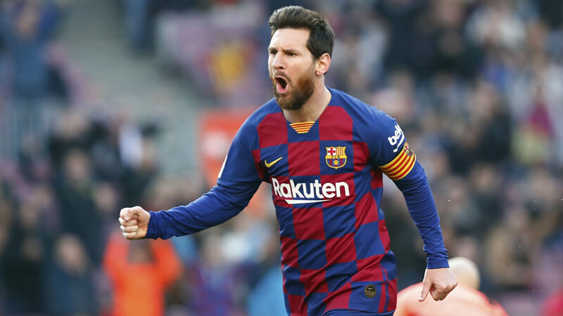 Messi hiện đang là đội trưởng của Barcelona